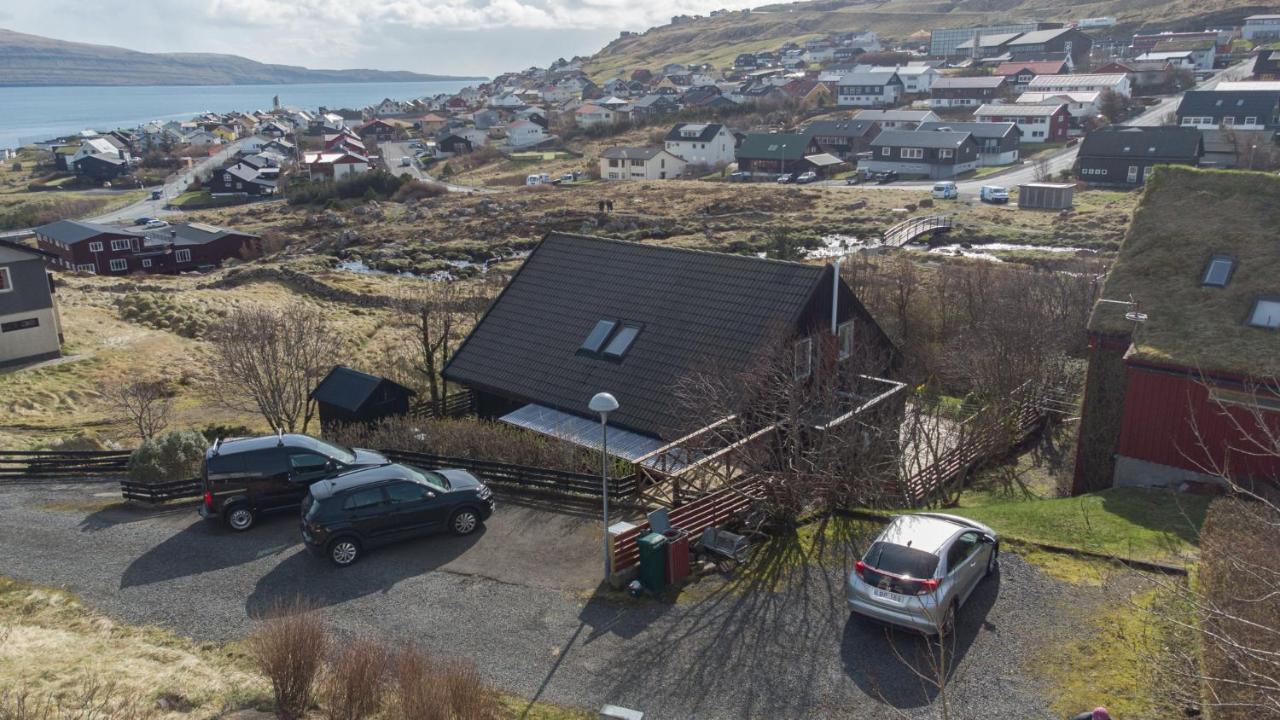 Lovely Apartments - 20 Min Walk From City Centre Torshavn Bagian luar foto